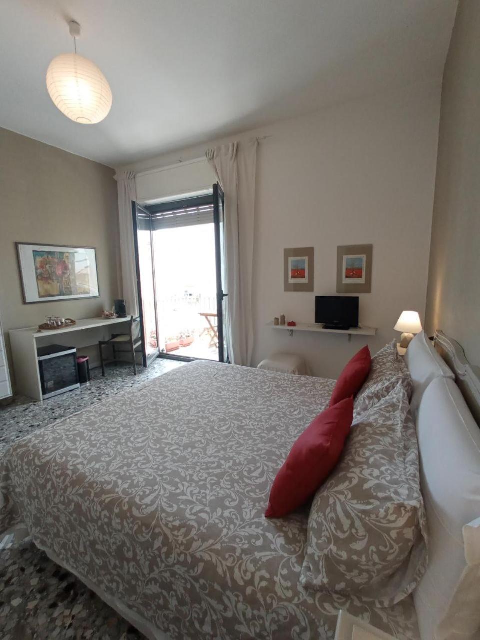Myhouse Ξενοδοχείο Όλμπια Εξωτερικό φωτογραφία
